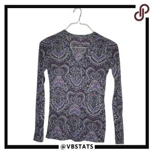 Athleta XXS long sleeve v-neck tee‎